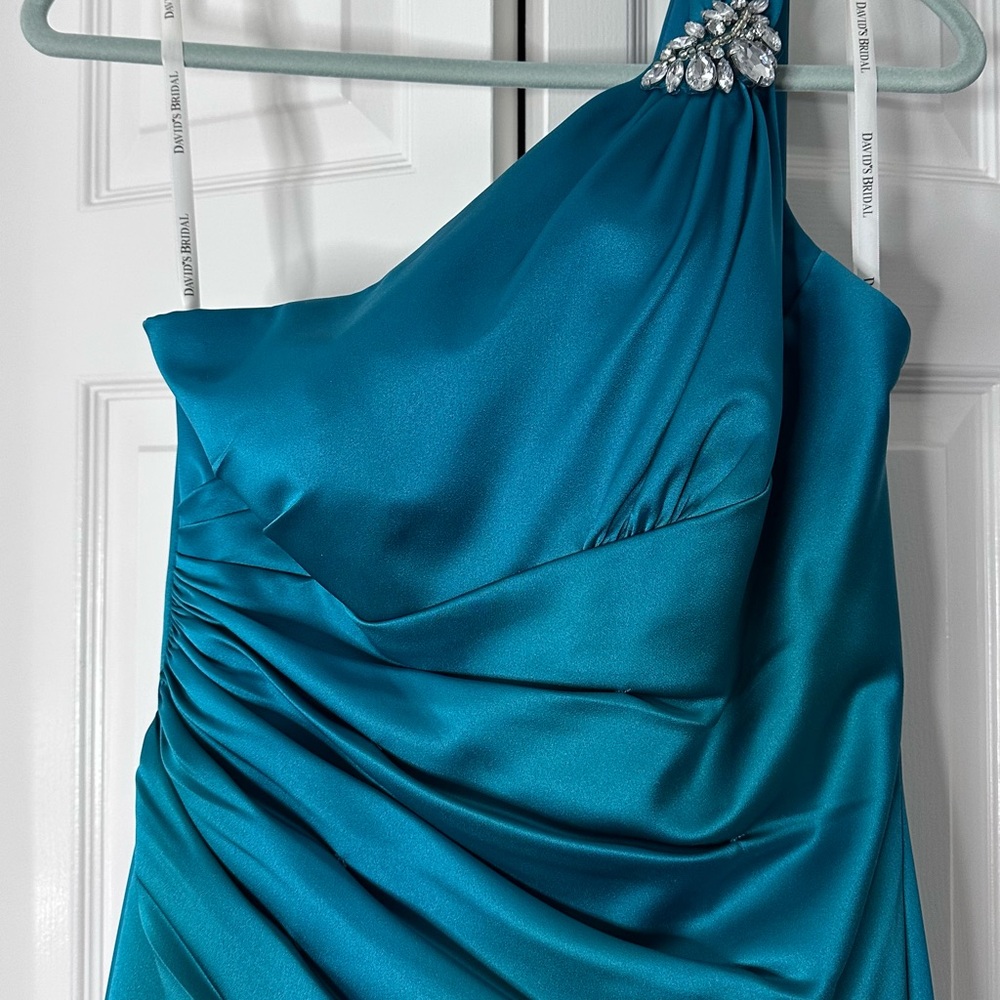 David's Bridal Elegant Teal Gown